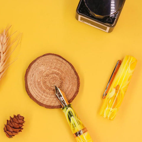 Nahvalur Original Yellow Tang Fountain Pen
